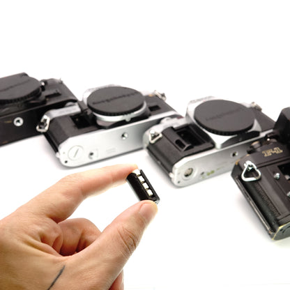 Battery adapter (4x LR44 to 4LR44/PX28) for Canon AE-1, A-1, Mamiya 645 & Pentax 67