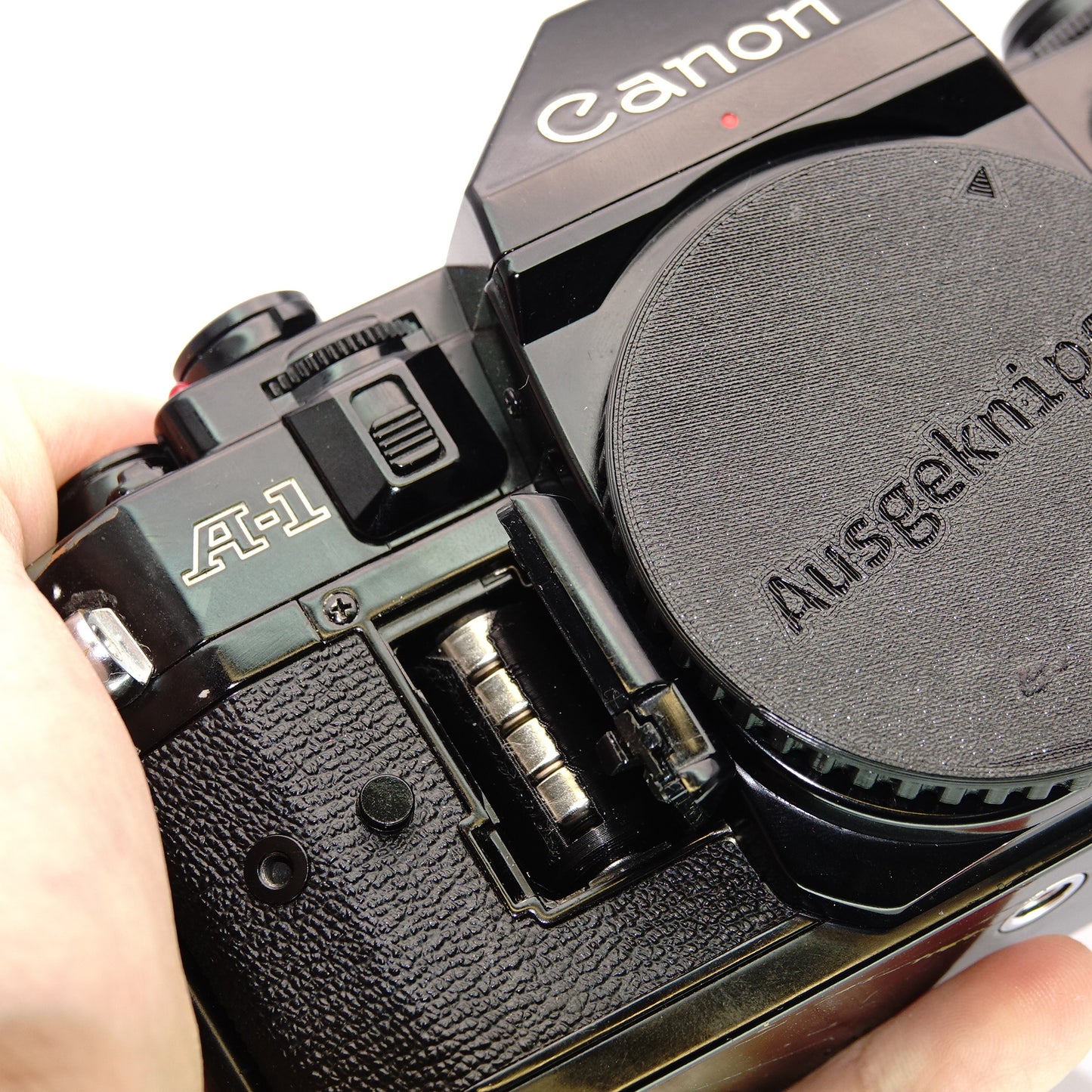 Battery adapter (4x LR44 to 4LR44/PX28) for Canon AE-1, A-1, Mamiya 645 & Pentax 67