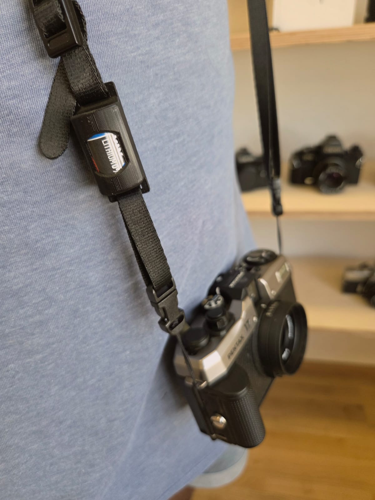 Portapilas CR2 para correa de cámara para Pentax 17, Rollei 35 AF